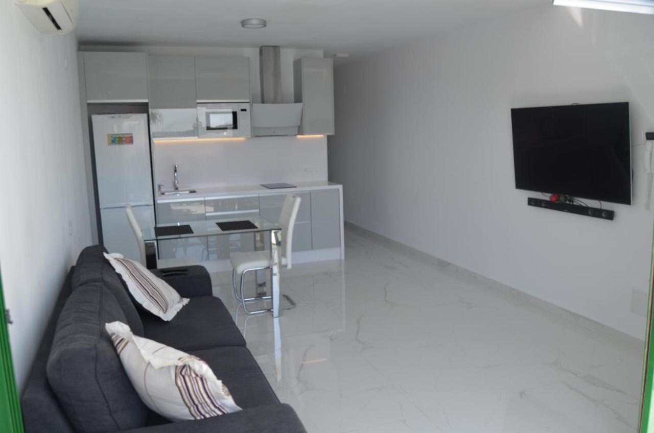 Modern Quiet Apartament Beach Front San Bartolomé Exterior photo