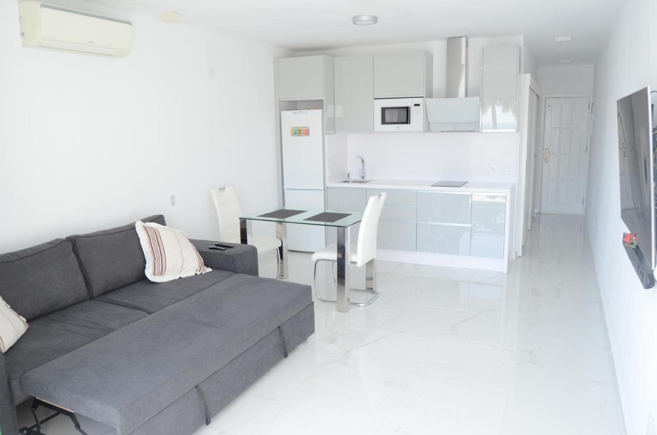 Modern Quiet Apartament Beach Front San Bartolomé Exterior photo